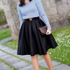 5 Formas De Combinar Una Falda Negra Midi Para Un Look Perfecto.