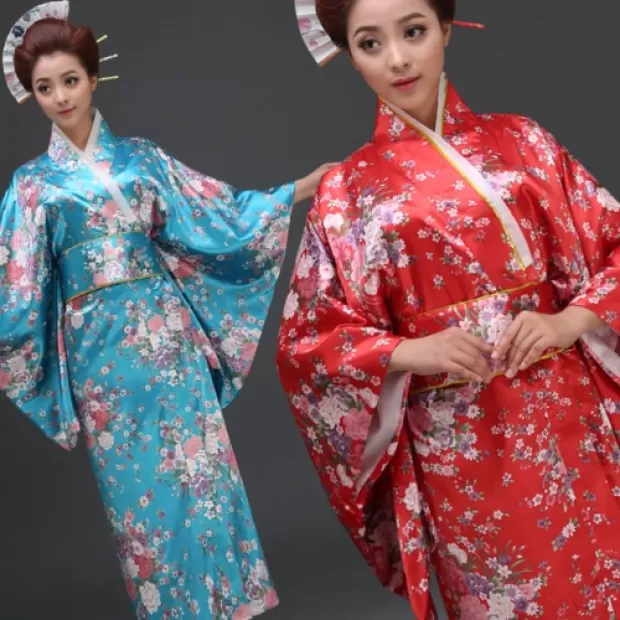 Kimono chino mujer